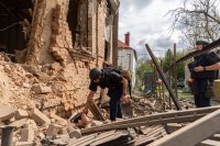 Украйна атакува района на Москва: 10 загинали при руски удари в Харковска област
