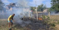 Голям пожар изпепели около 550 декара край Средец, огънят все още не е потушен