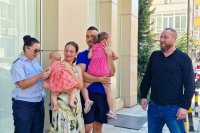 Благородна постъпка: Двама пловдивски полицаи спасиха 6-месечно бебе в критично състояние