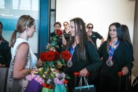 Боряна Калейн посрещна българските гимнастички след завръщането им от световното първенство