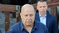 Директорът на полицията в Пловдив: Задържани са 18 души, открити са неонацистки материали