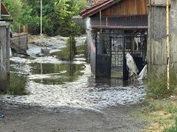 След стихията: Пещера и Батак се възстановяват, издирването на 58-годишния мъж продължава
