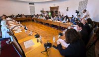 Депутатите се събират извънредно във вторник, заради Закона за държавния служител