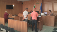 Случаят с отровените лешояди: Съдът пусна под парична гаранция обвинения фермер