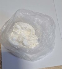 Откриха над килограм кокаин в имот във Варна, пласьорът е задържан в Разградско