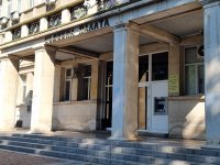 Задържаните след сделка с близо 5 кг марихуана остават в ареста