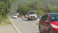 Задръствания по магистрала "Струма" по пътя към Гърция преди почивните дни около Съединението