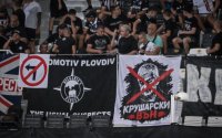 Феновете на Локомотив Пловдив поискаха промяна и поставиха управлението на Крушарски на гласуване
