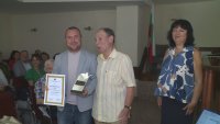 Репортерът на БНТ-Варна Петър Дойкински получи наградата &bdquo;Блестящ ибис&ldquo;