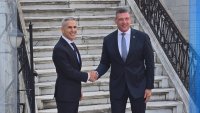 Преди президентските избори учредяват инициативен комитет, издигащ кандидатурите на Гюров и Кандев