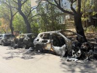 Палежите на автомобили в София: Прокуратурата иска постоянен арест за задържания