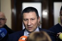 Борислав Сарафов подава с писмо сигнал до премиера за политическа корупция