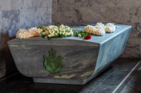 Норвежкият крал Харалд V е погребан в саркофаг, абсорбиращ въглероден диоксид
