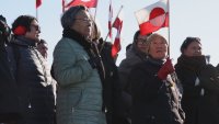 Геройско посрещане: Овации в Гренландия за сделката със САЩ