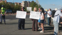 Жители на Несебър и Свети Влас излязоха на протест - искат спешно изграждане на нова пречиствателна станция