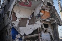 Газа тъне в разруха, хиляди жилищни сгради са пред рухване