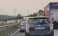Задръстване се образува на магистрала "Тракия" (ВИДЕО)