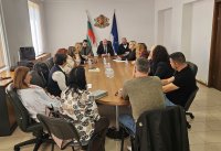 Министър Енчо Керязов обсъди с обществените медии възможностите за повече спорт в ефира