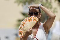 Над 35&deg; в края на септември: Жегите не пускат Испания и Португалия (СНИМКИ)