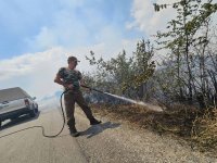 Заради пожар затвориха пътя между кърджалийските села Зорница и Бели Пласт