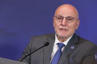 Управителят на БНБ Димитър Радев: Вдигането на данъци има цена