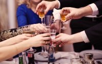 Евростат: 4,6% от българите консумират алкохол всеки ден, в Полша те са 16 на сто