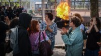 Продължават протестите на френските гимназисти, стигна се до сблъсъци с полицията