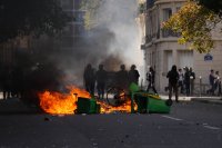 Френските ученически протести ескалираха: Над 400 училища са затворени, напрежението стигна и до Белгия