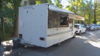 Помощ за помагащите: Ще се сдобие ли София с ново "Камионче за топла храна"?