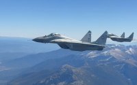 ЕКСКЛУЗИВНО: Вижте кадри от въздушния кортеж на тленните останки на цар Самуил (ВИДЕО)