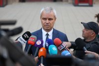 "Възраждане" след КСНС: България трябва да бъде посредник, а не страна в конфликта в Украйна