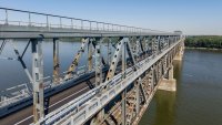Ограничават движението в една лента на "Дунав мост" при Русе за две седмици