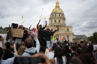 Бунтът на младите: Протестна вълна в Европа