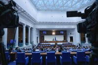 НА ЖИВО: Парламентът гласува на второ четене промени в Кодекса за застраховането