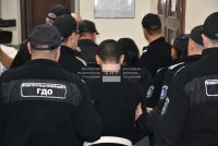 Съд в Хасково остави в ареста майка и 14-годишния ѝ син, обвинени в убийство