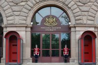 Българският посланик в Обединените арабски емирства е освободен от длъжност с указ на президента