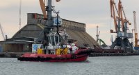 Акцията в Черно море: При добро време, възобновяват изтеглянето на кораба &bdquo;Челси-3&ldquo;