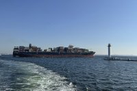 Русия: Поразихме товарен кораб, транспортиращ военни доставки към пристанището на Одеса