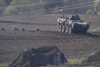 Полша проверява възможно нарушение на въздушното си пространство