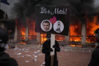 В очакване на протеста във Франция - призиви за "плячкосване" и мобилизация на 70 000 полицаи