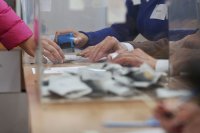 27% избирателна активност в 24 МИР - София към 16.00 часа