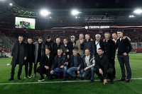 С шоупрограма, куп легенди и препълнени трибуни бе открит стадион "Българска армия"