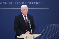 Военният министър: Рисковете нарастват с всеки изминал ден, трябва да имаме адекватна реакция