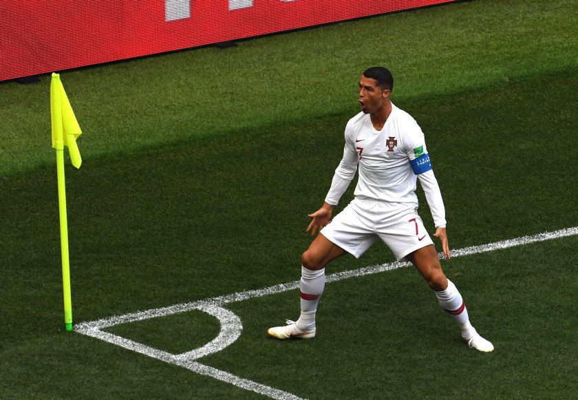 португалия надви мароко роналдо отново герой видео