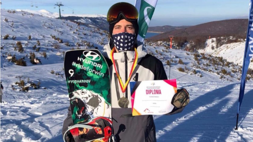 петима българи победи сноуборд маврово