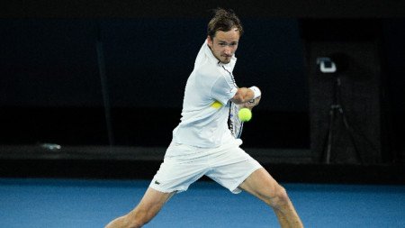 Медведев е втория финалист на Australian Open след 20-та си поредна победа