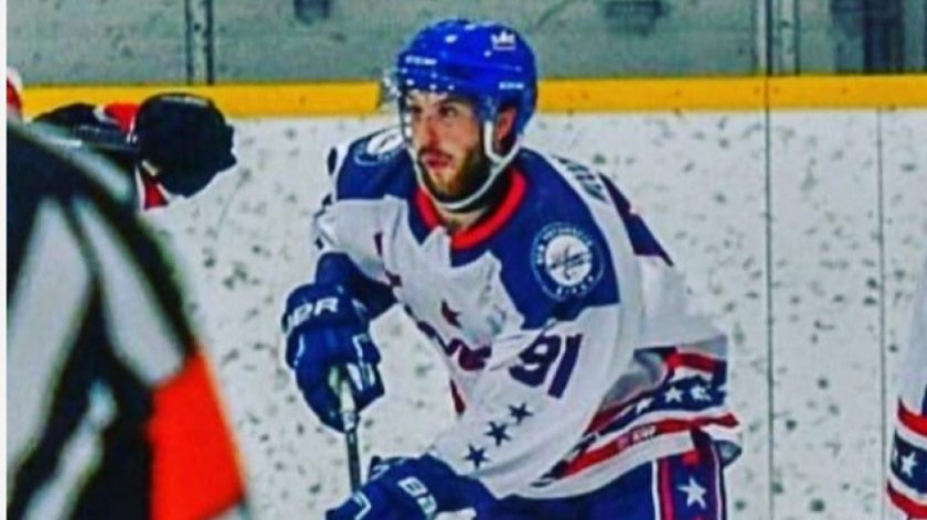 българският шампион хокей лед привлече един американец