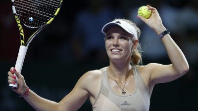 Возняцки показа силен дух и се класира на финал в Оукланд