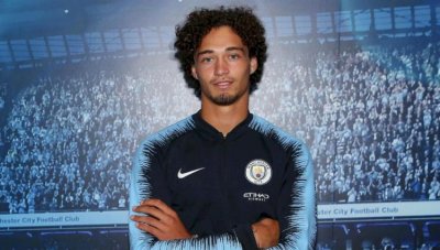 Манчестър Сити привлече холандски защитник