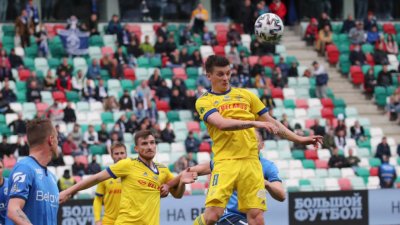 Двама от най-добрите играчи на БАТЕ няма да летят за София